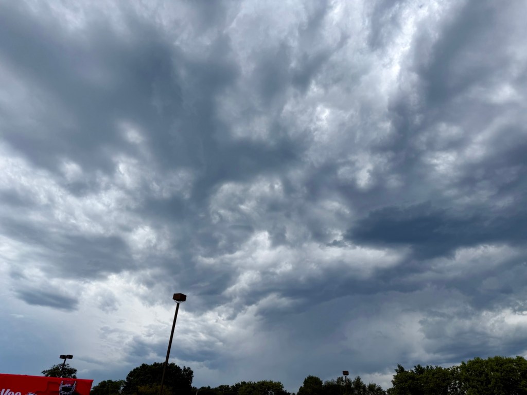 Dark afternoon cloud deck at 3:16 PM